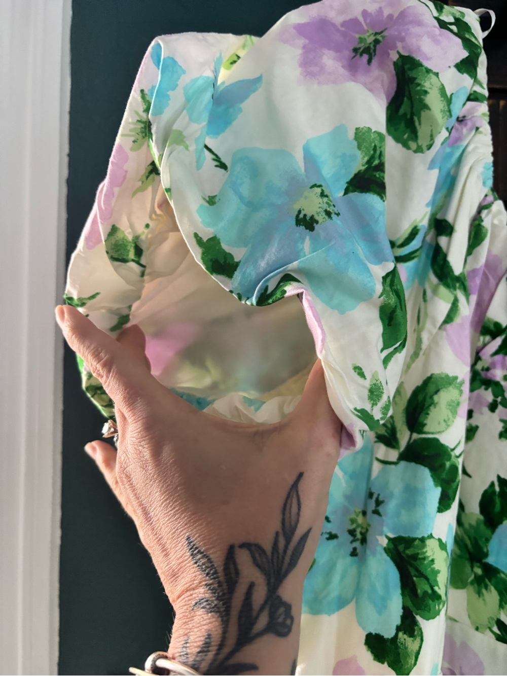 Old Navy White Floral V-Neck Casual Dress with Blue & Lavender Blooms - Picture 4 of 5